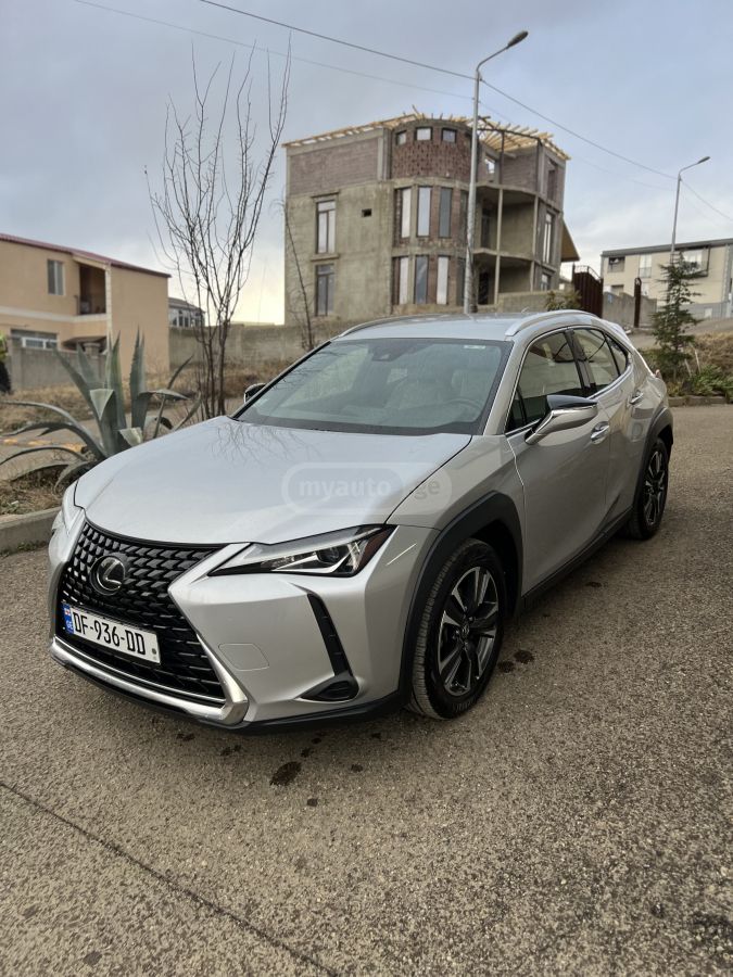 Lexus UX 200