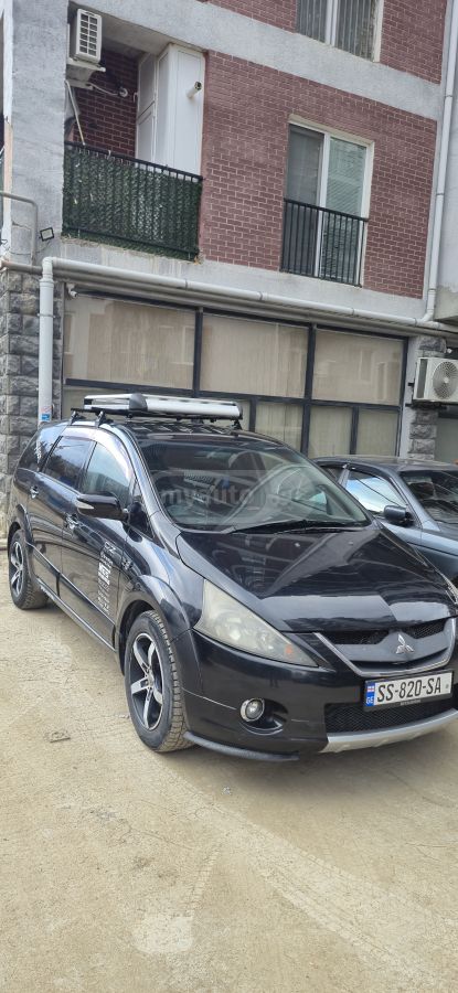 Mitsubishi Grandis 2025 — photo 2