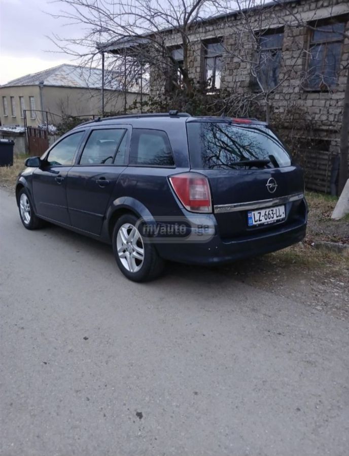 Opel Astra 2007 — photo 2