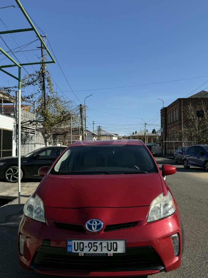 Toyota Prius 2013 — photo 2