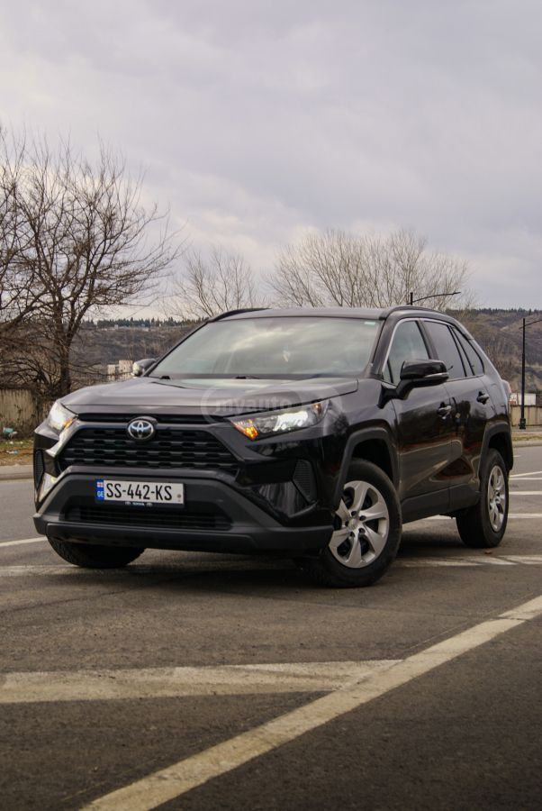 Toyota RAV4 2020 — photo 2