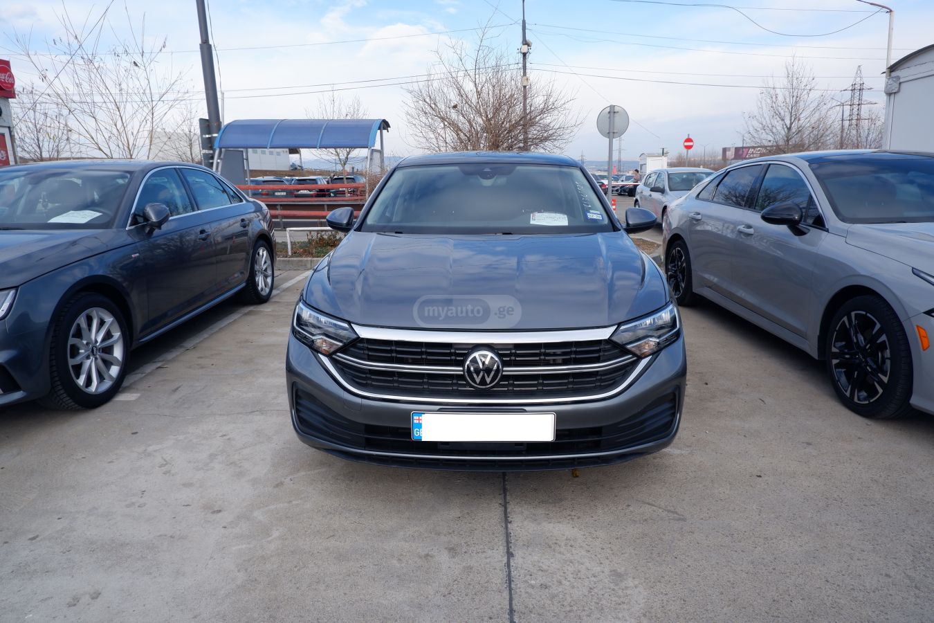 Volkswagen Jetta 2024 — photo 2
