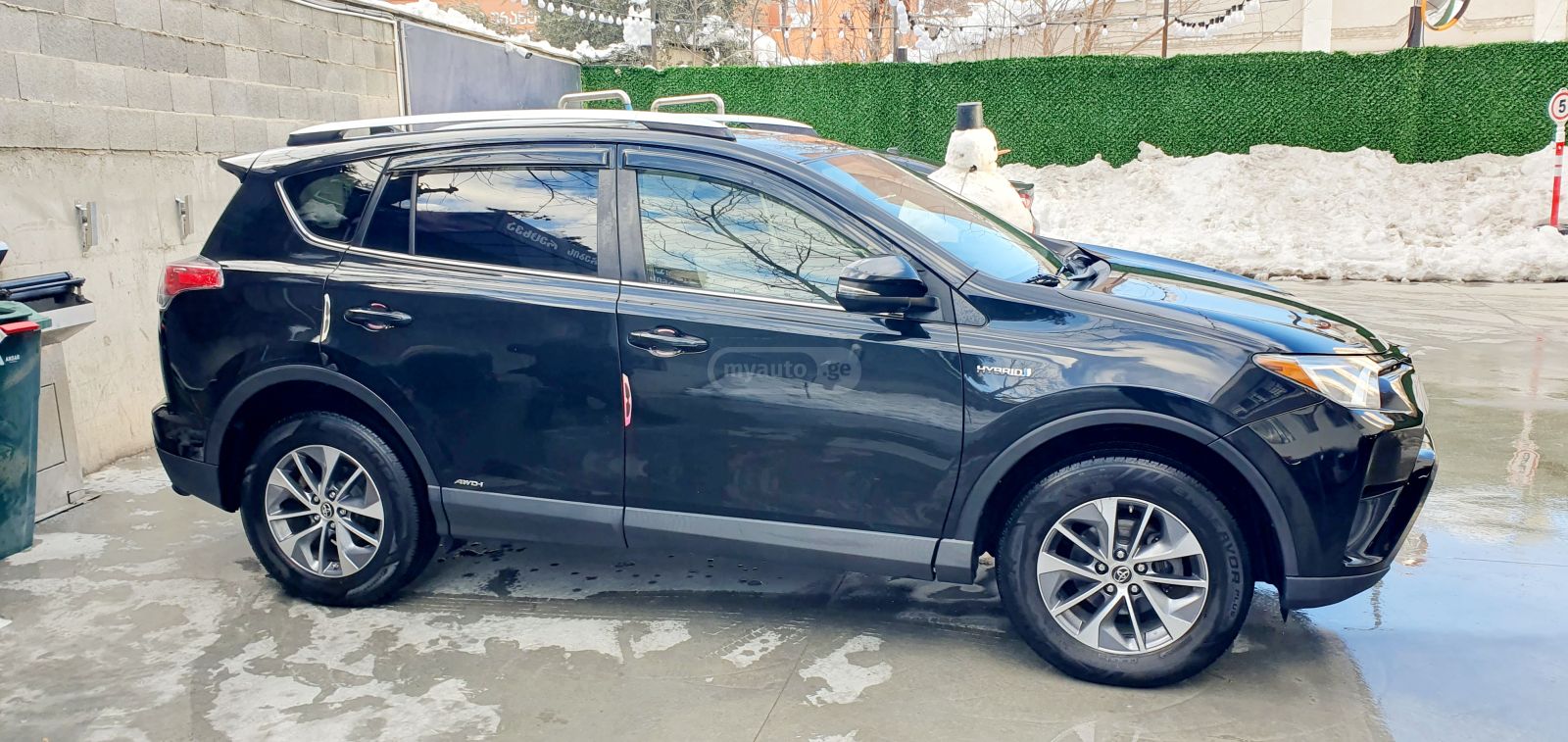 Toyota RAV4 2016 — photo 2