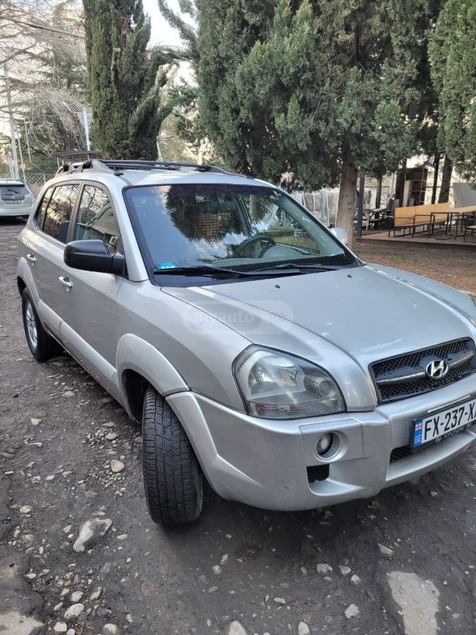 Hyundai Tucson 2005 — photo 2