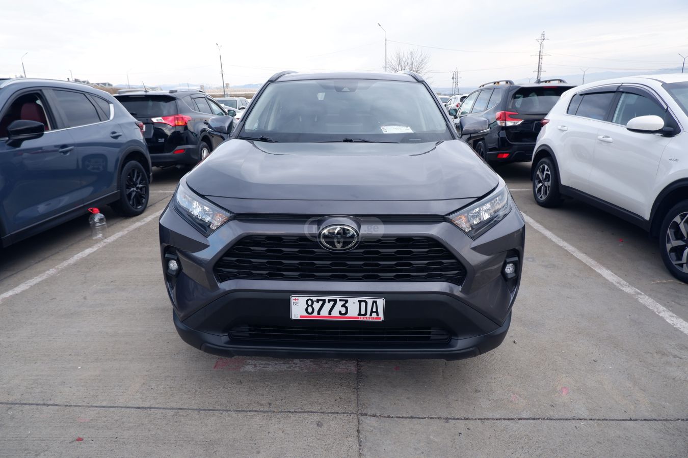 Toyota RAV4 2021 — photo 2