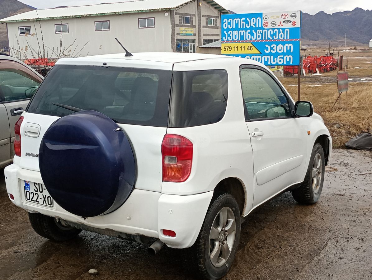 Toyota RAV4 2000 — photo 2