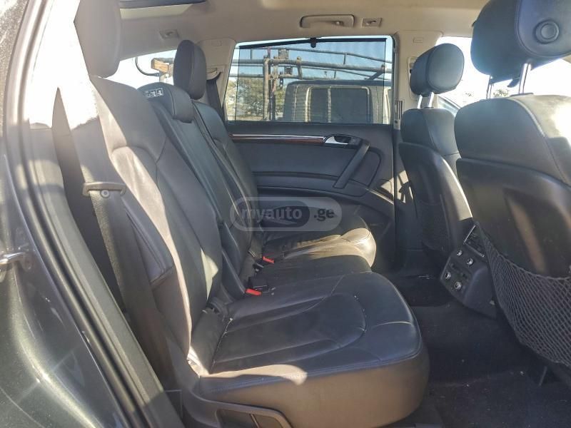 Audi Q7 2015 — photo 2
