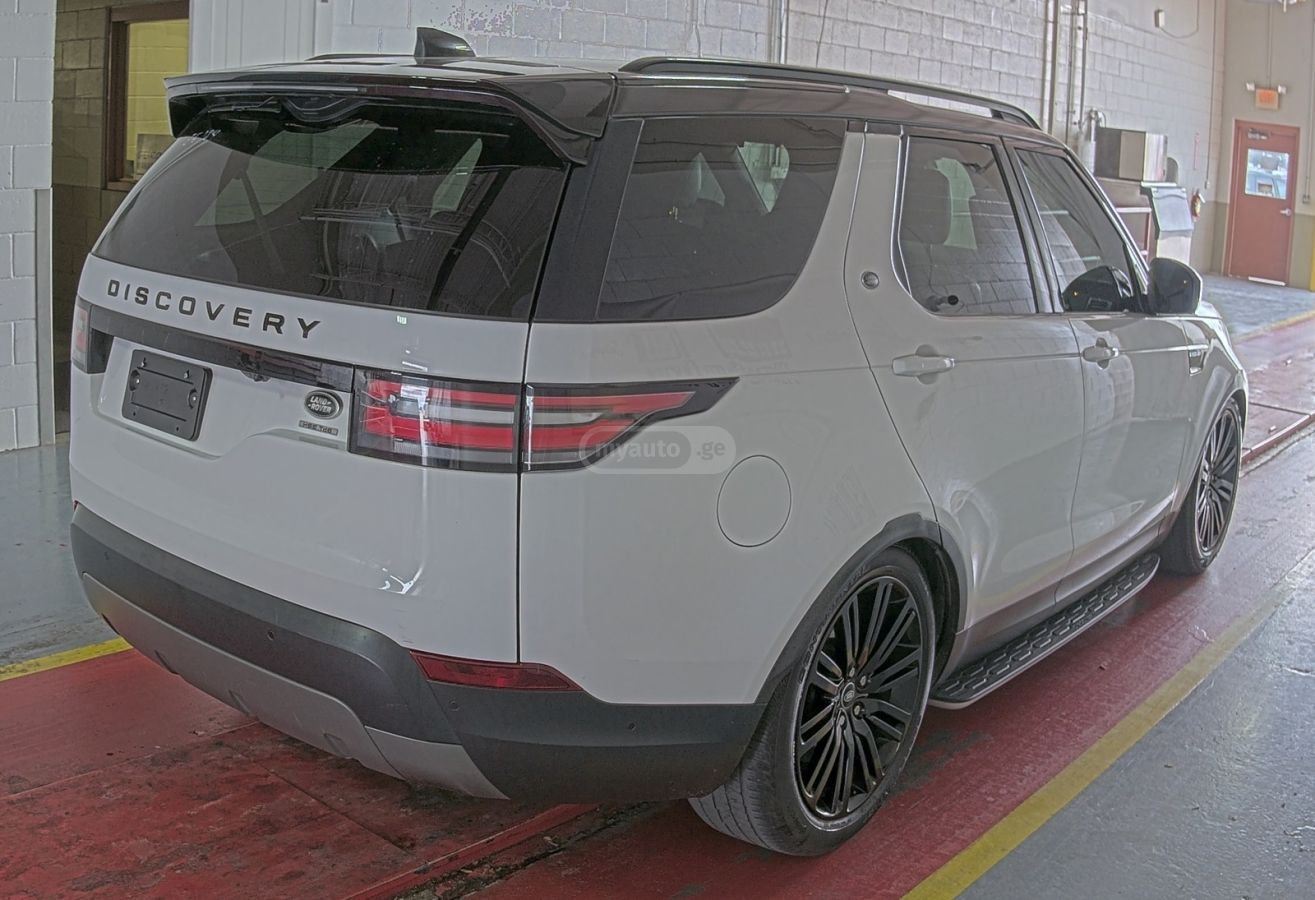 Land Rover Discovery 2017 — photo 2