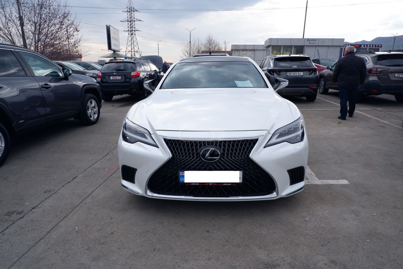 Lexus LS 500 2020 — photo 2