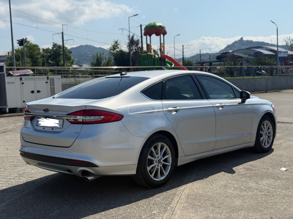 Ford Fusion 2017 — photo 2