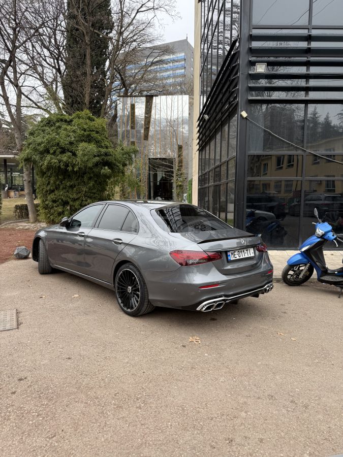Mercedes-Benz E 220 2019 — photo 2