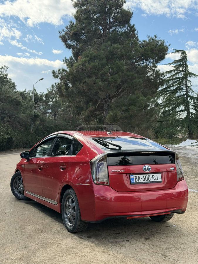 Toyota Prius 2010 — photo 2