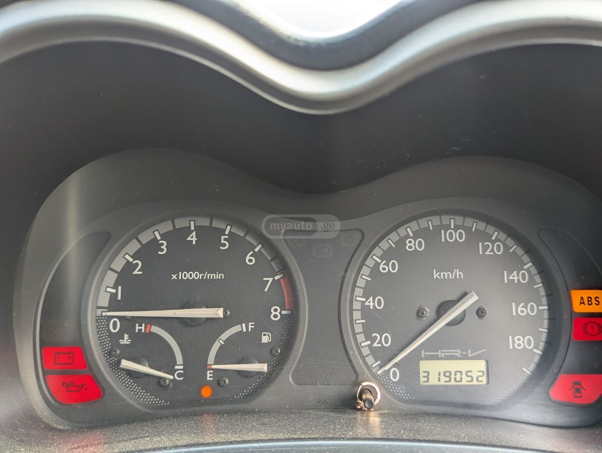 Honda HR-V 2001 — photo 2