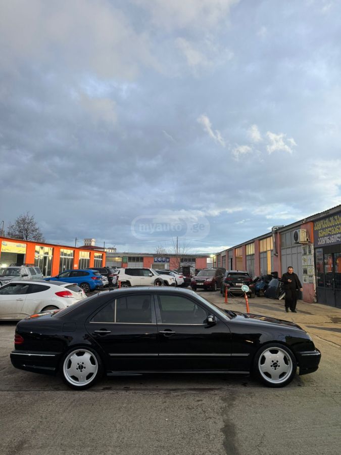 Mercedes-Benz E 430 2000 — photo 2