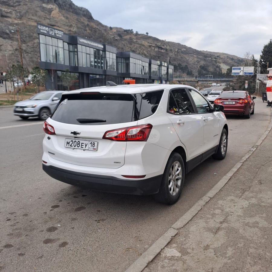 Chevrolet Equinox 2020 — photo 2