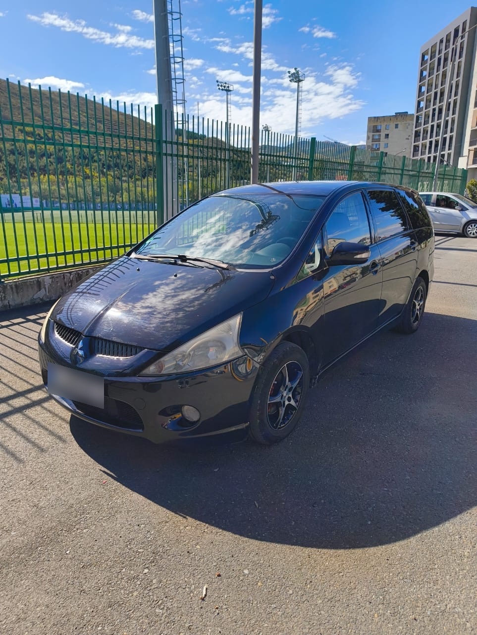 Mitsubishi Grandis 2007 — photo 2
