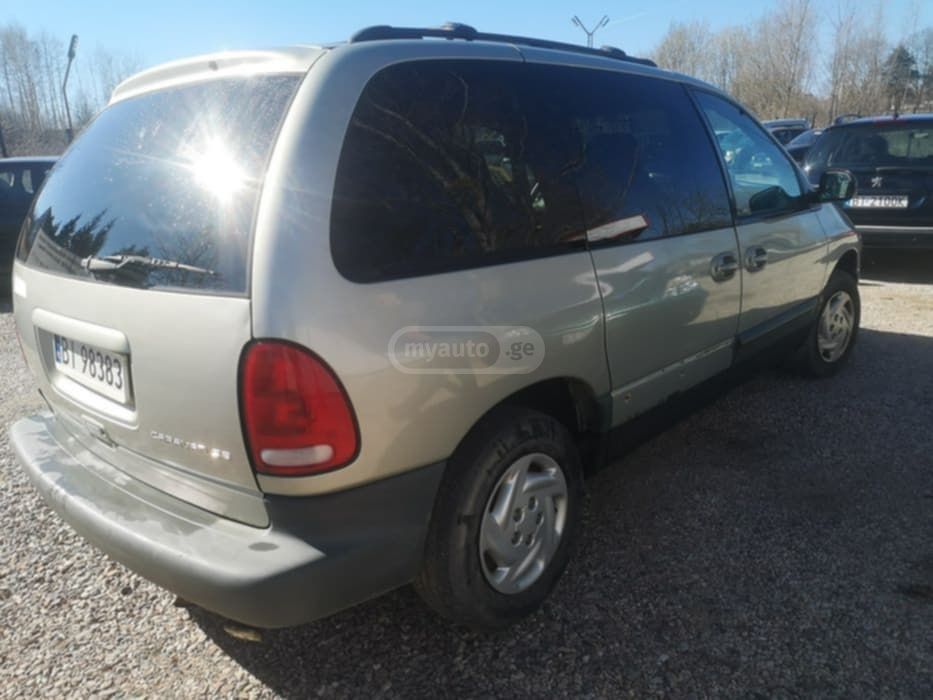 Dodge Caravan 1999 — photo 2