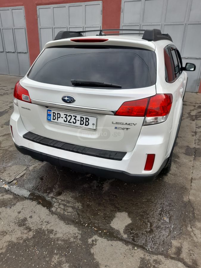 Subaru Outback 2013 — photo 2