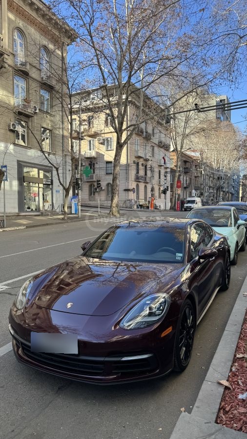 Porsche Panamera 2019 — photo 2