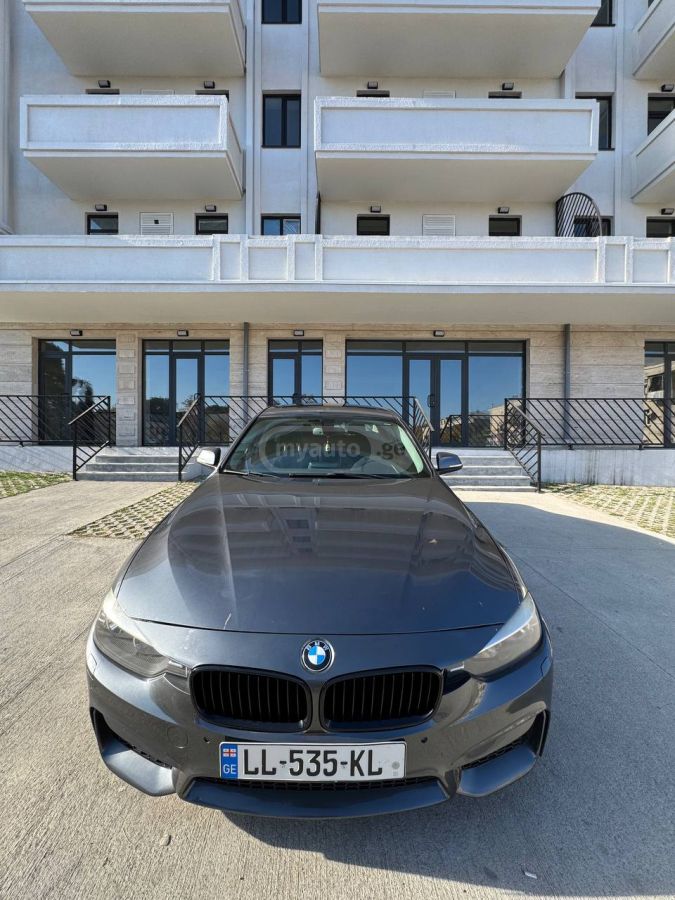 BMW 320
