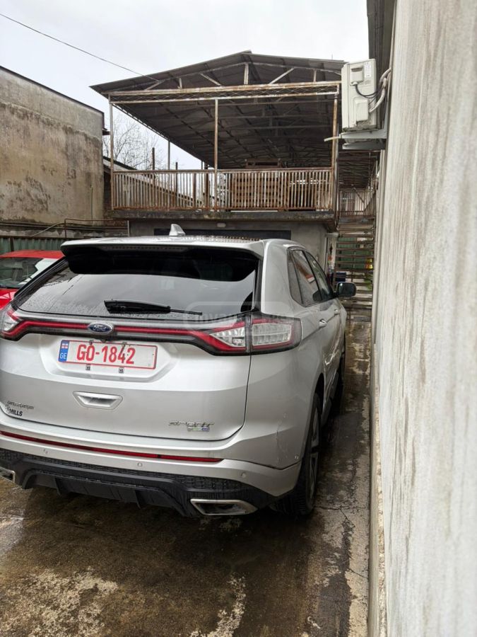 Ford Edge 2018 — photo 2