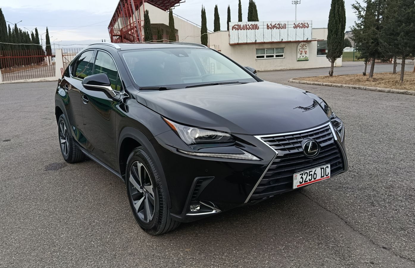 Lexus NX 300 2021 — photo 2