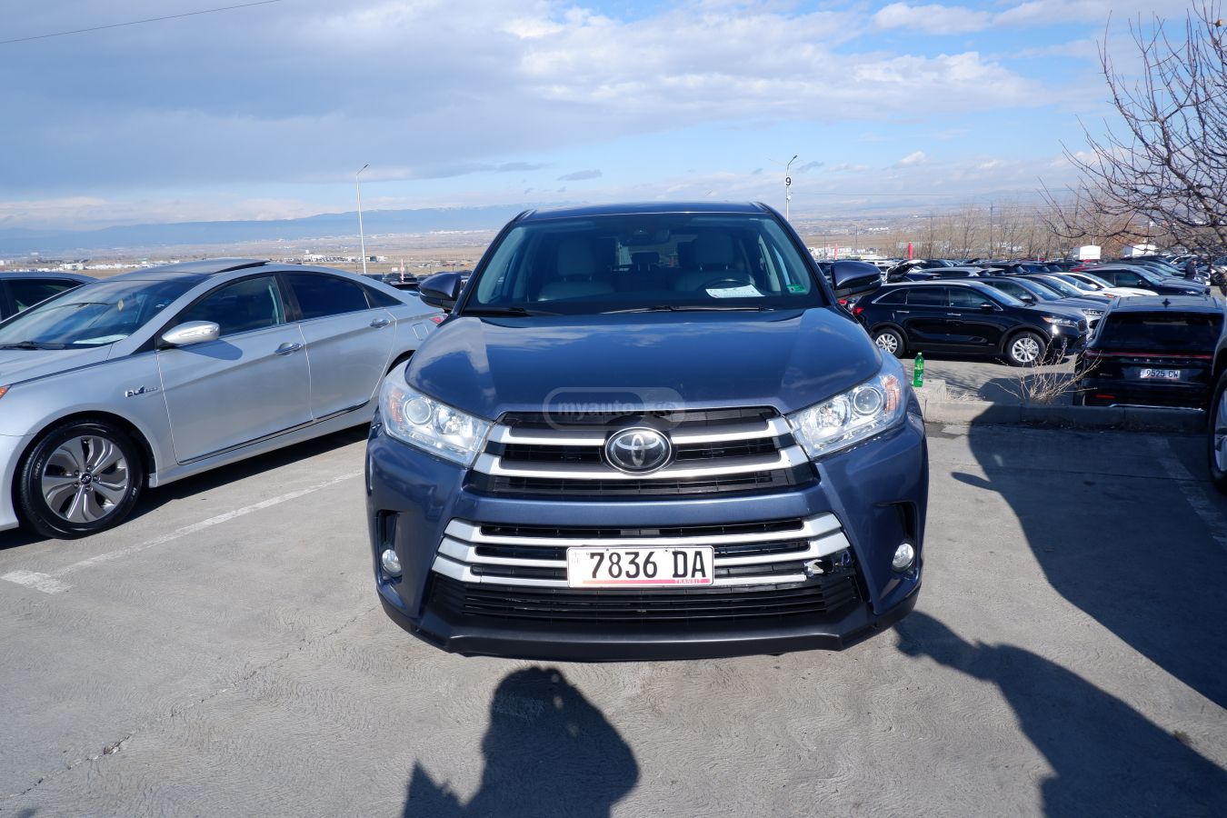 Toyota Highlander 2018 — photo 2