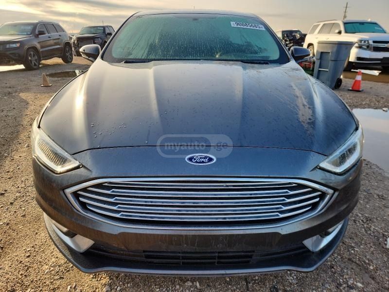 Ford Fusion 2018 — photo 2