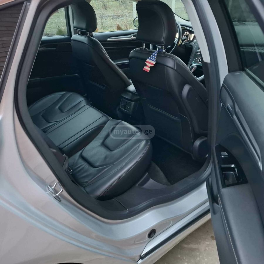 Ford Fusion 2015 — photo 2
