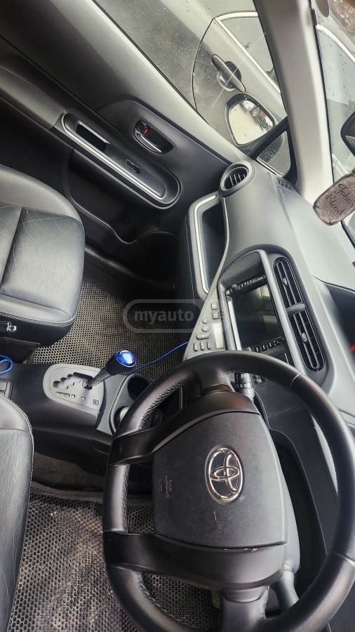 Toyota Aqua 2014 — photo 2