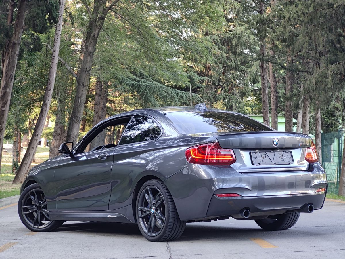 BMW M235 2015 — photo 2