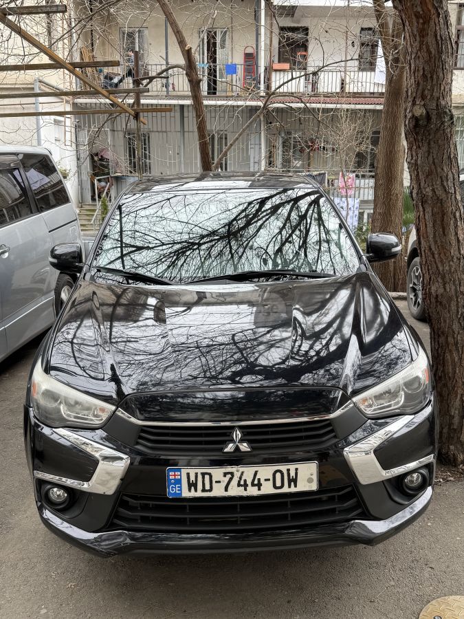 Mitsubishi Outlander Sport 2017 — photo 2