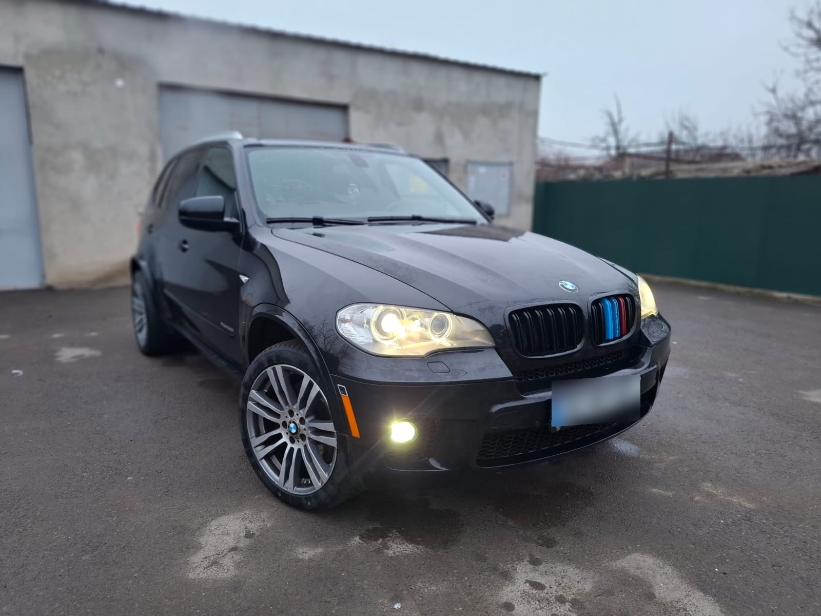 BMW X5 2012 — photo 2