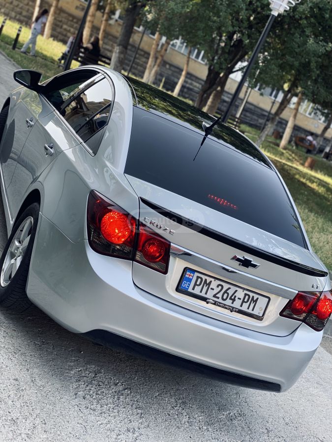 Chevrolet Cruze 2014 — photo 2