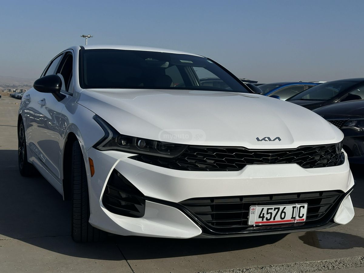 Kia K5 2023 — photo 2