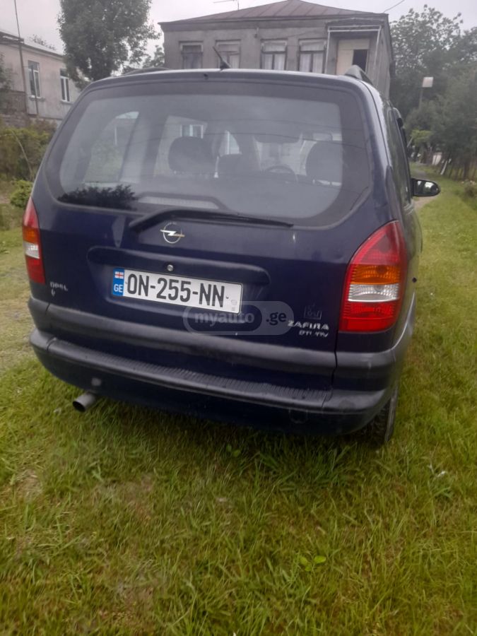 Opel Zafira 2001 — photo 2