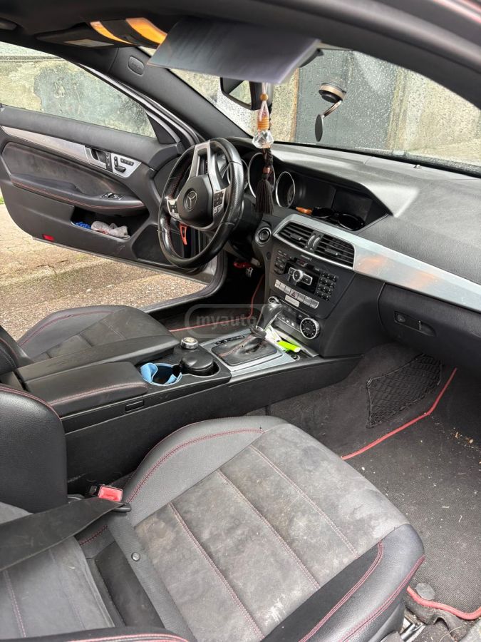 Mercedes-Benz C 250 2014 — photo 2