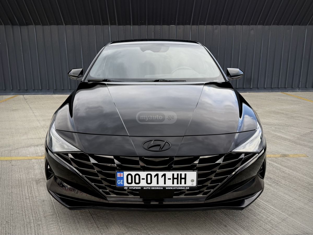 Hyundai Elantra 2022 — photo 2