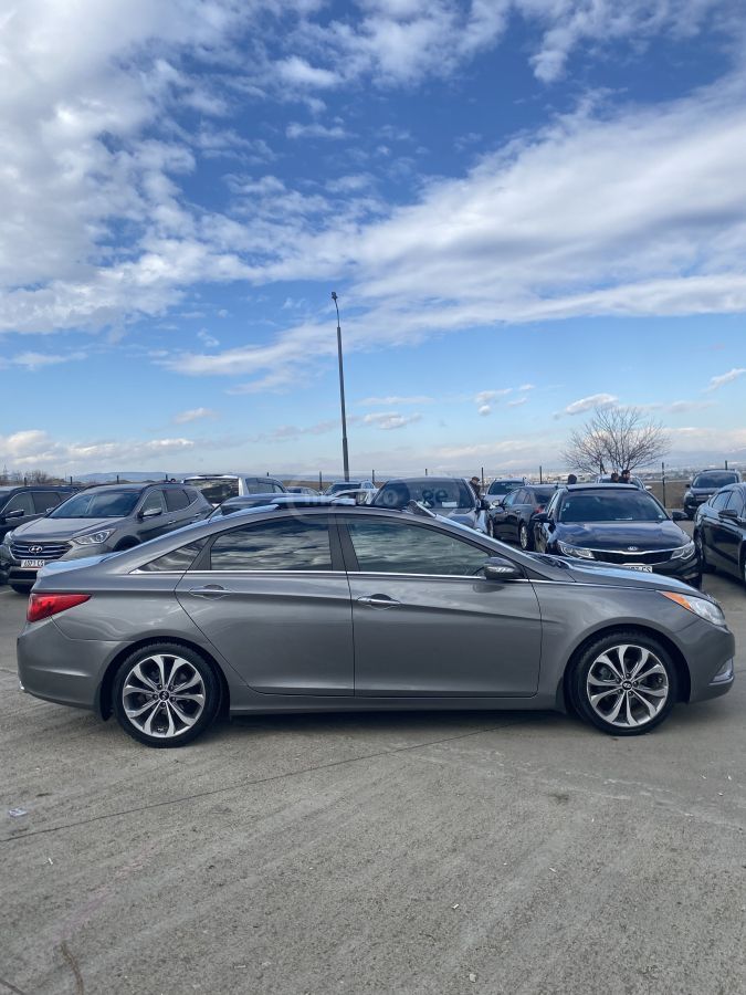 Hyundai Sonata 2012 — photo 2