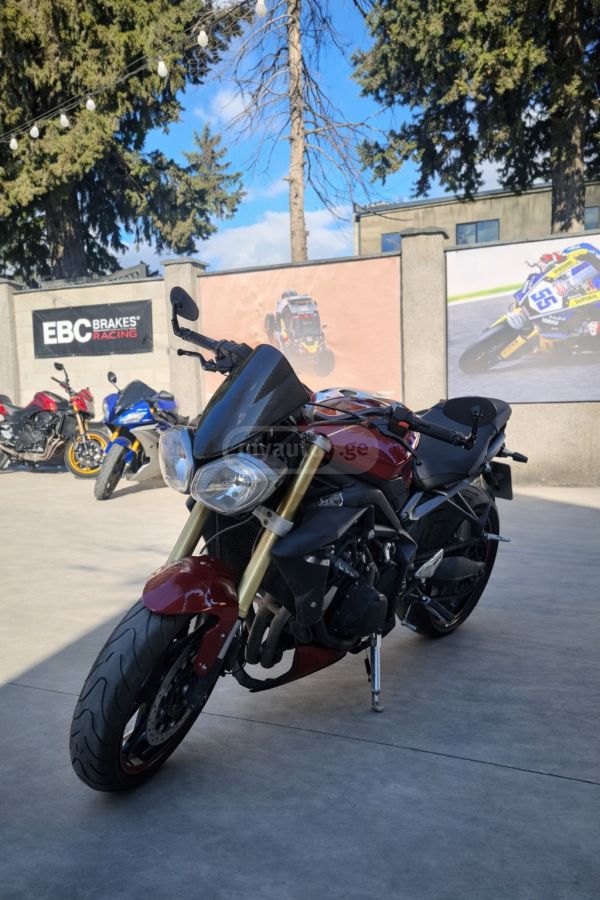 Triumph Street Triple 2015 — photo 2