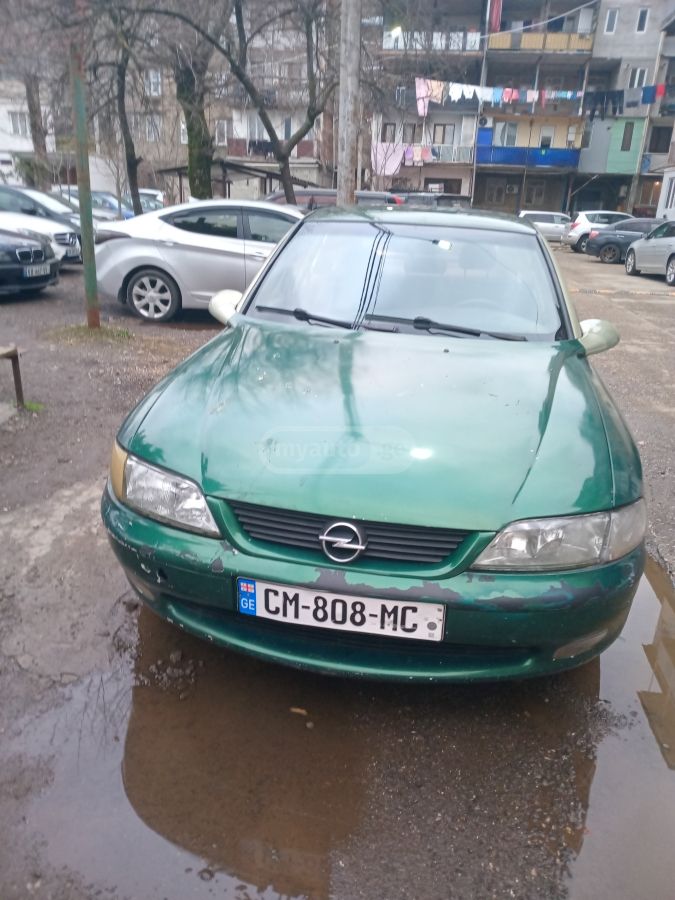Opel Vectra 1995 — photo 2
