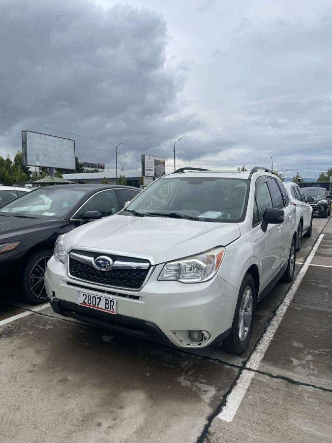 Subaru Forester 2015 — photo 2
