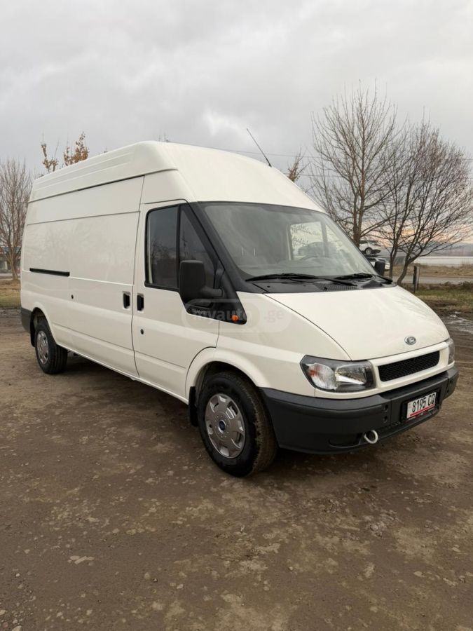 Ford Transit 2002 — photo 2