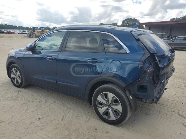 Kia Niro 2019 — photo 2