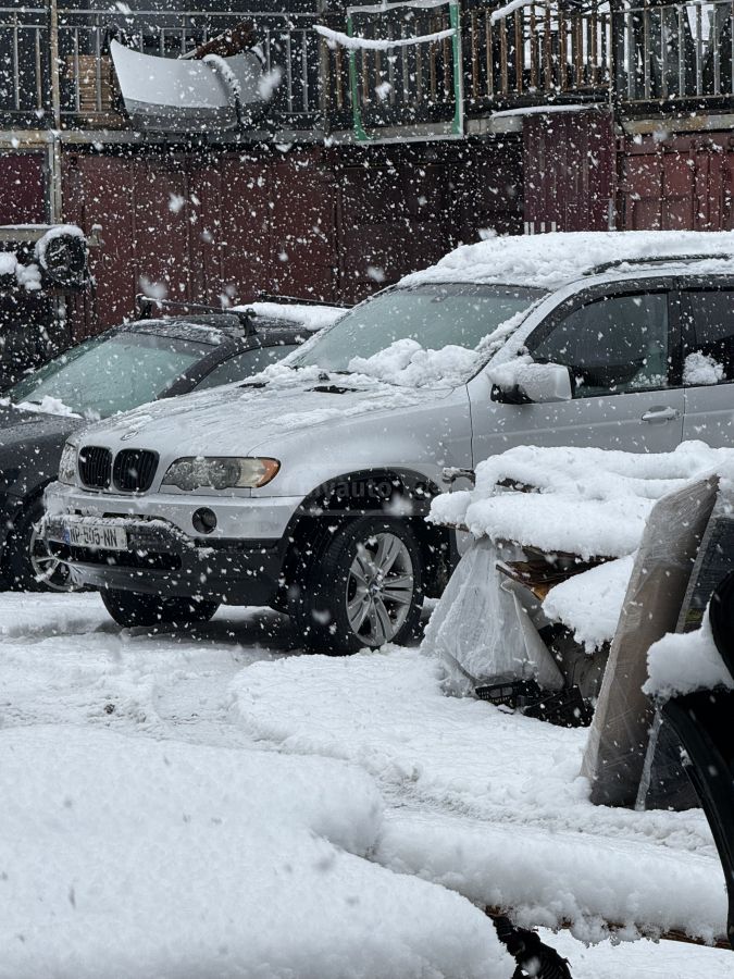 BMW X5 2001 — photo 2