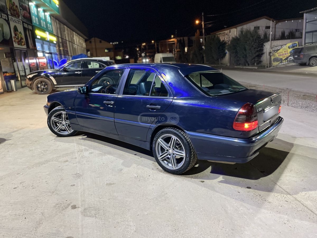 Mercedes-Benz C 200 1998 — photo 2