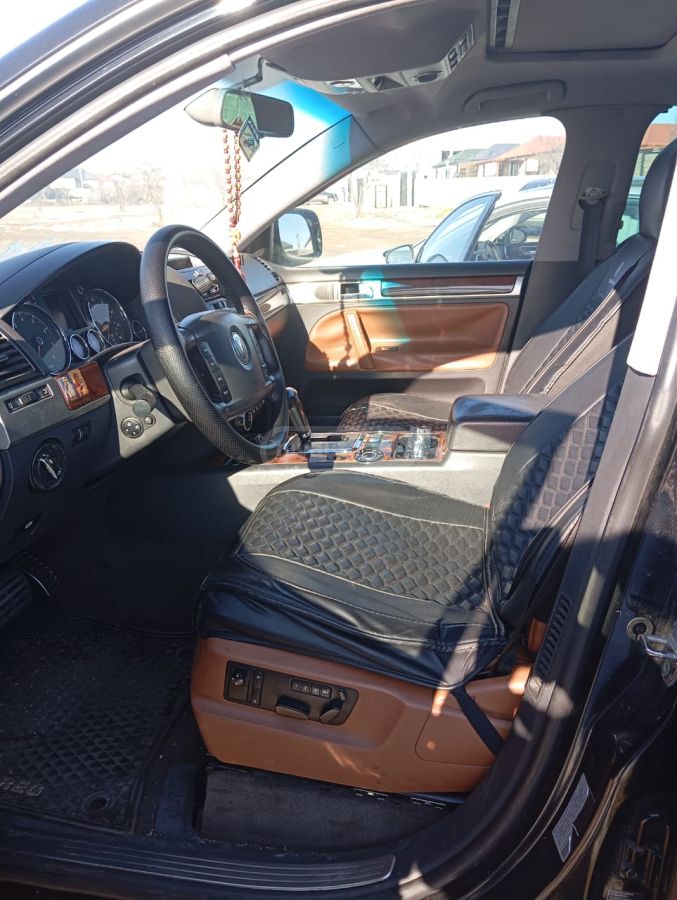 Volkswagen Touareg 2005 — photo 2