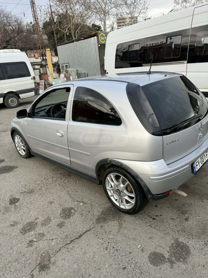 Opel Corsa 2005 — photo 2