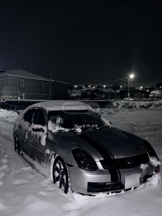 Nissan Skyline 2001 — photo 2