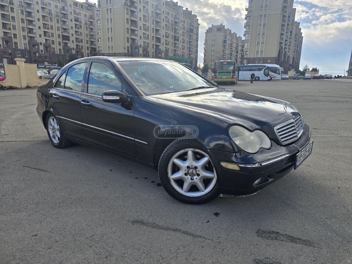 Mercedes-Benz C 240 2002 — photo 2